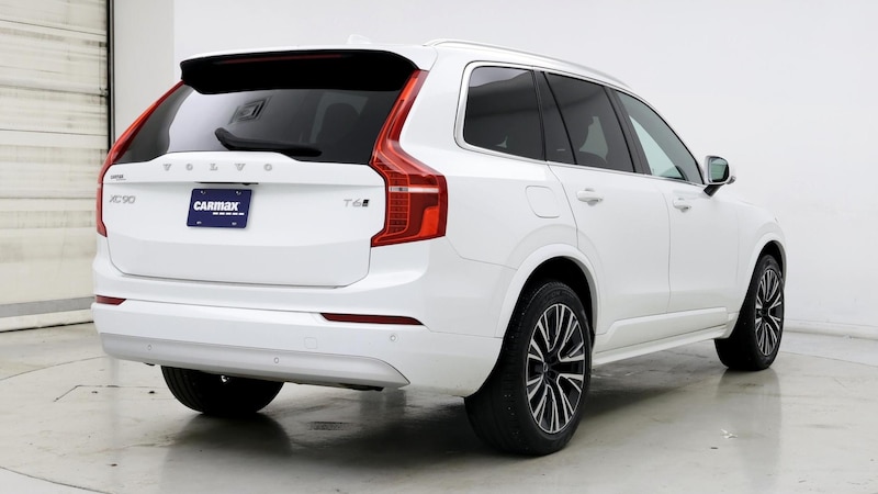 2022 Volvo XC90 T6 Momentum 8