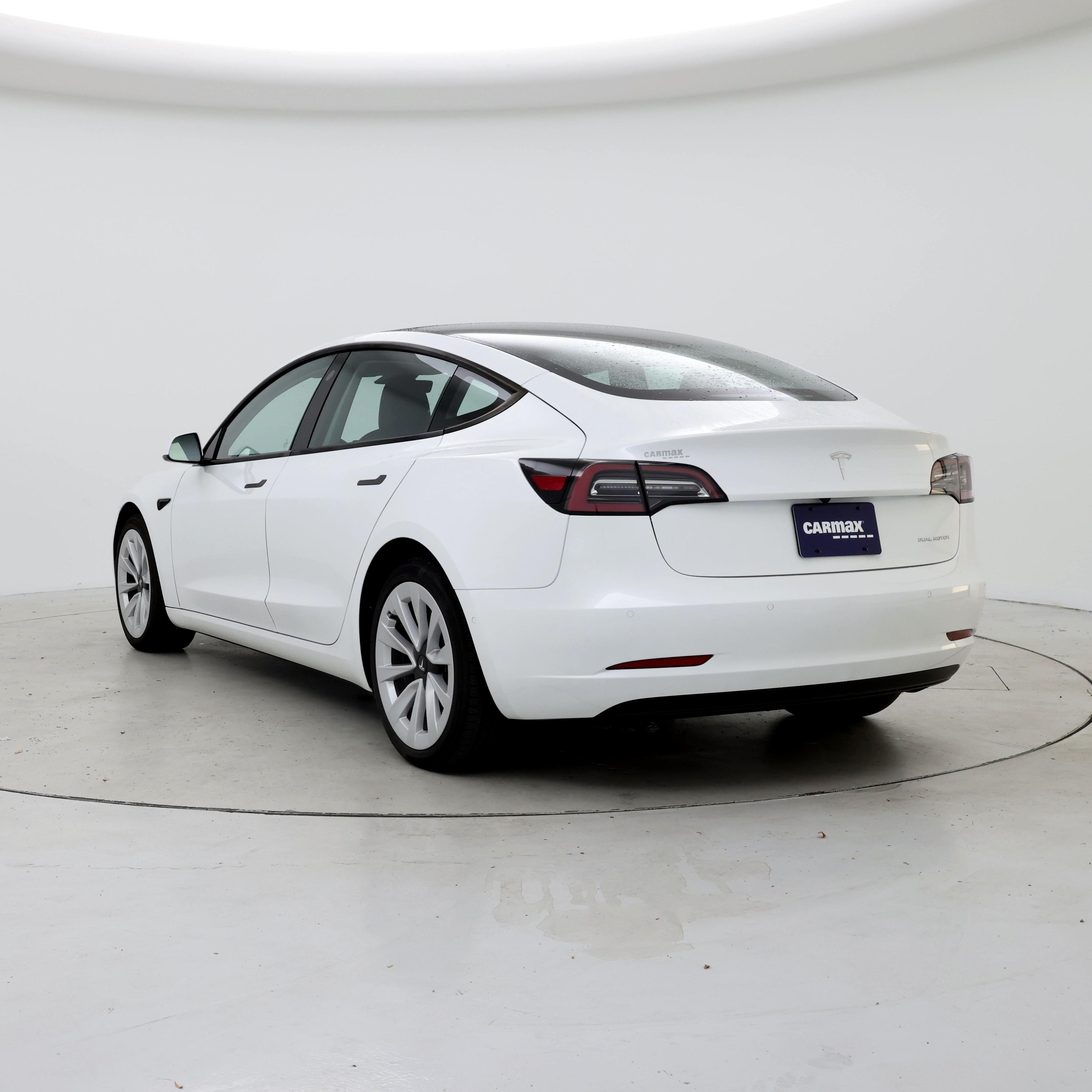 Thumbnail: 2022 Tesla Model 3 - 2