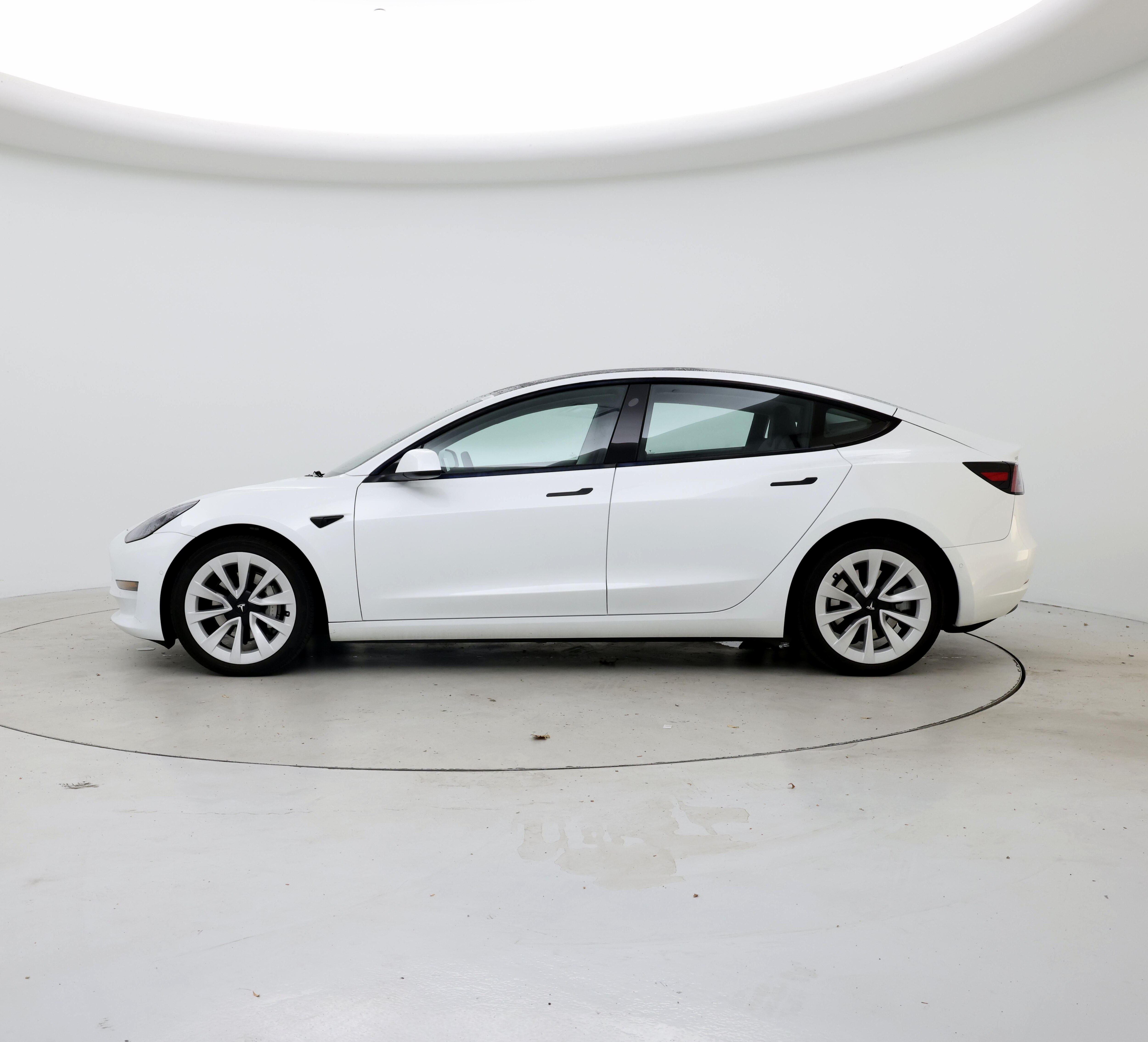Thumbnail: 2022 Tesla Model 3 - 3