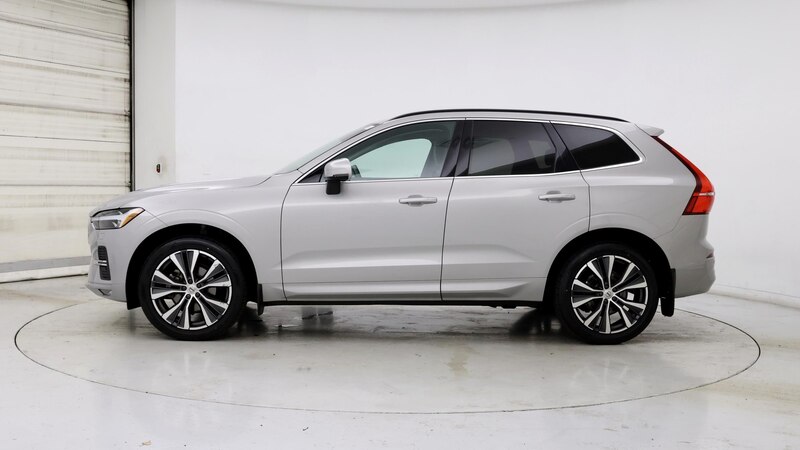 2022 Volvo XC60 B5 Momentum 3