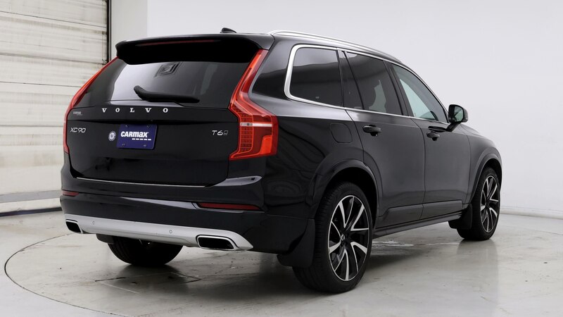 2021 Volvo XC90 T6 Momentum 8