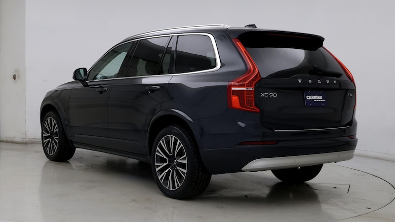 2022 Volvo XC90 T6 Momentum 2