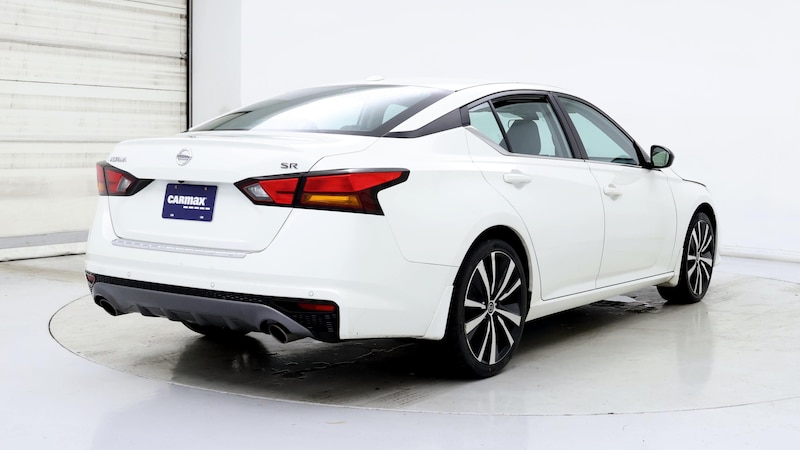 2020 Nissan Altima SR 8