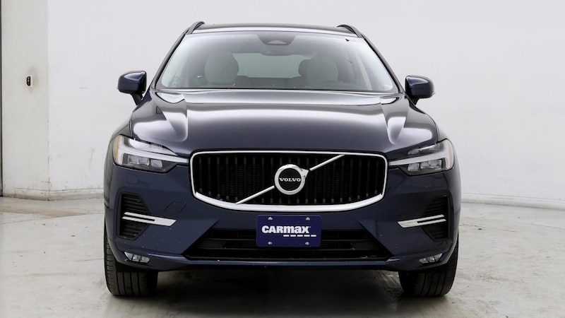 2022 Volvo XC60 B5 Momentum 5