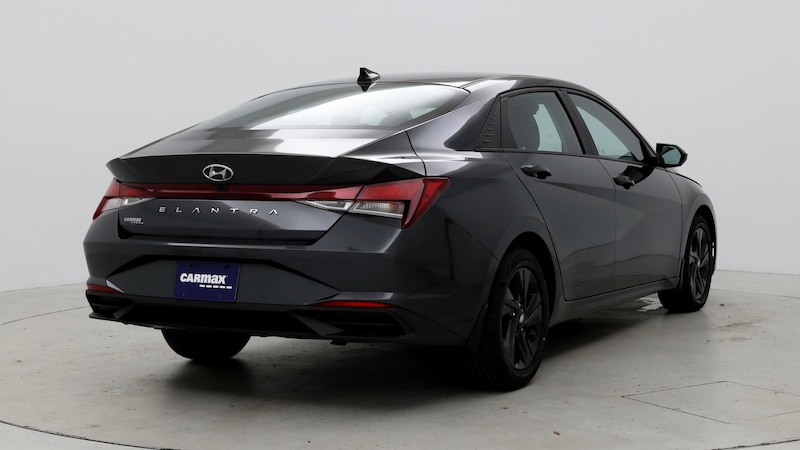 2022 Hyundai Elantra SEL 8