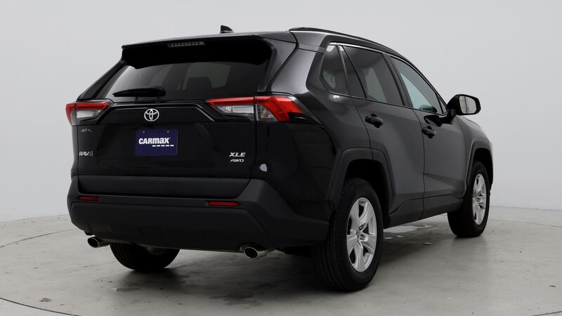 2021 Toyota RAV4 XLE 8