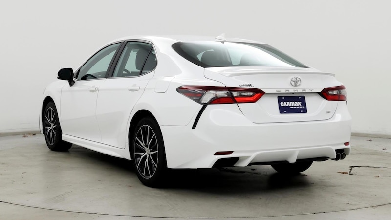 2022 Toyota Camry SE 2