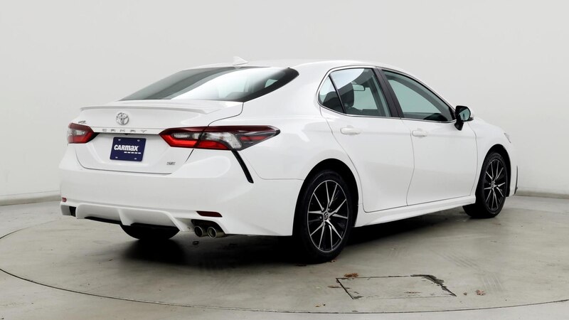 2022 Toyota Camry SE 8