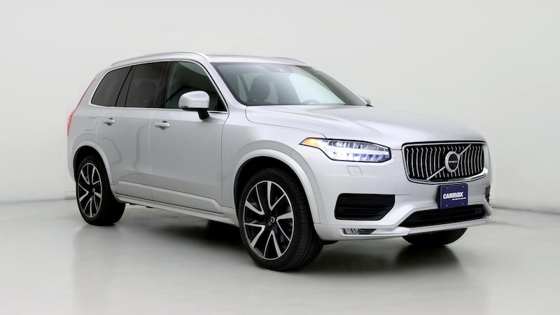 2022 Volvo XC90 T6 Momentum Hero Image