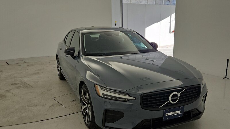 2022 Volvo S60 B5 Momentum 3