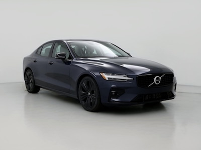 2022 Volvo S60 B5 Momentum -
                Boston, MA