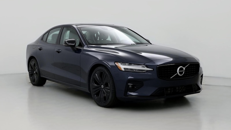 2022 Volvo S60 B5 Momentum Hero Image