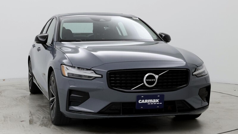 2022 Volvo S60 B5 Momentum 5