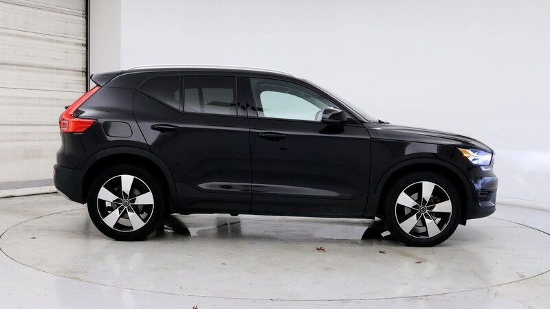 2019 Volvo XC40 T5 Momentum 7