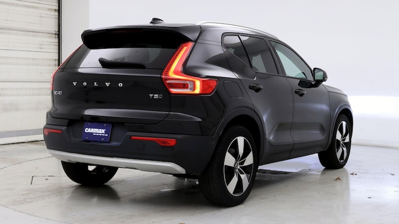 2019 Volvo XC40 T5 Momentum 8