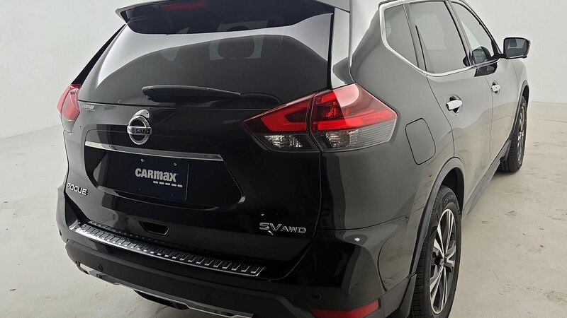 2020 Nissan Rogue SV 5