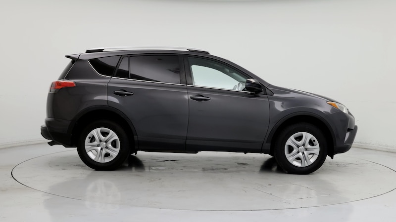 2016 Toyota RAV4 LE 7