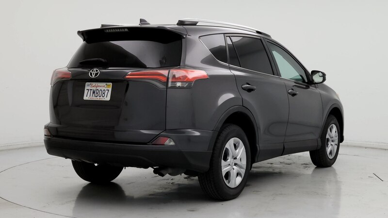 2016 Toyota RAV4 LE 8