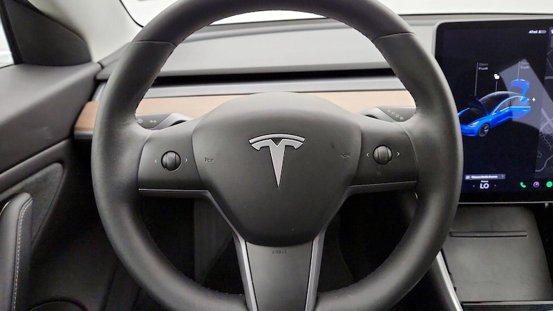 2019 Tesla Model 3 Standard Range 10