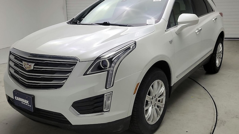 2019 Cadillac XT5  Hero Image