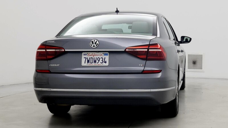 2017 Volkswagen Passat S 6