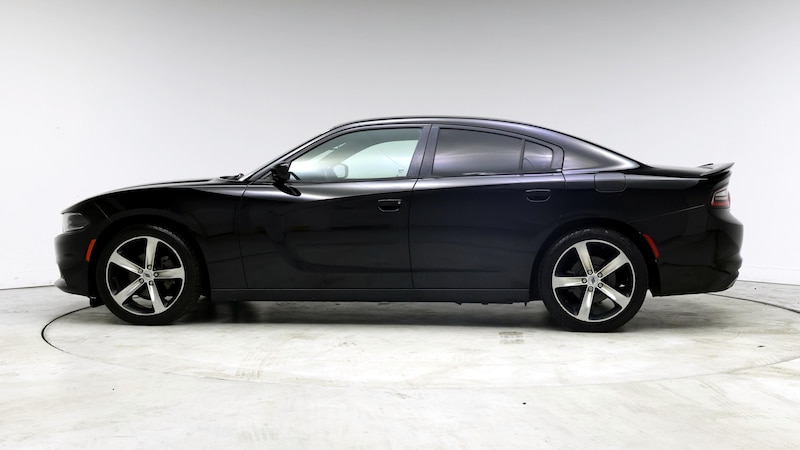 2017 Dodge Charger SE 3
