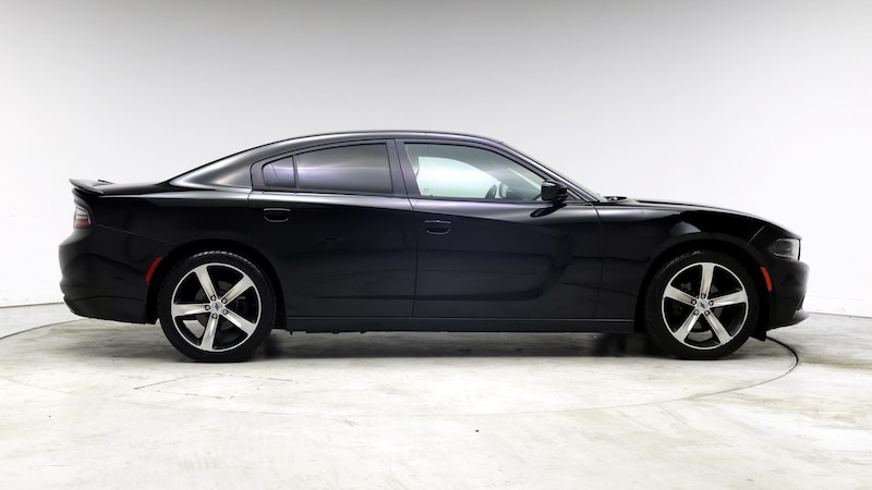 2017 Dodge Charger SE 7