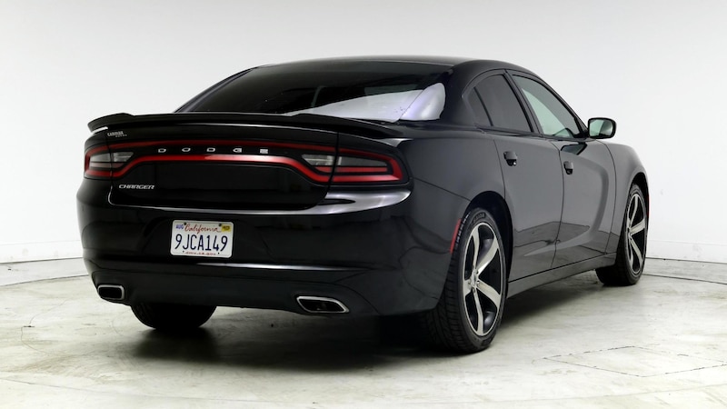 2017 Dodge Charger SE 8