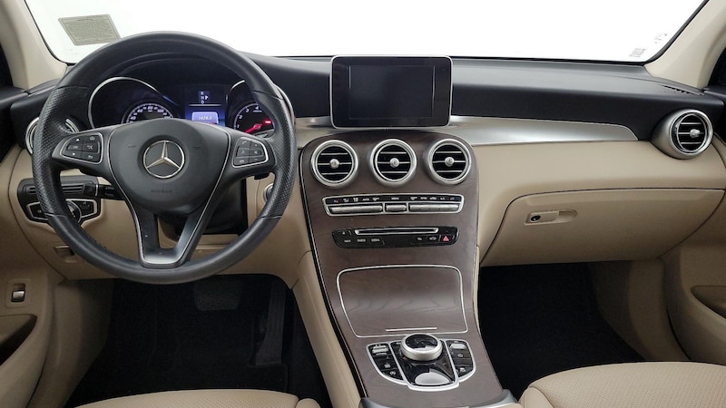 2019 Mercedes-Benz GLC 300 9