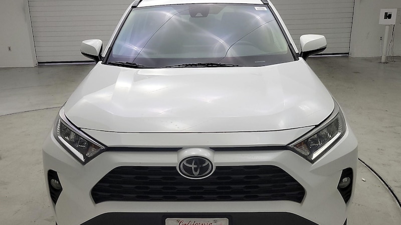 2020 Toyota RAV4 XLE 2