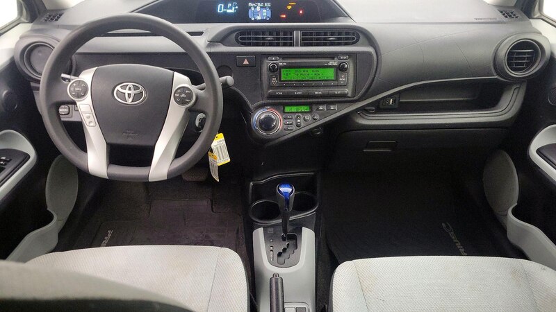 2014 Toyota Prius c One 9