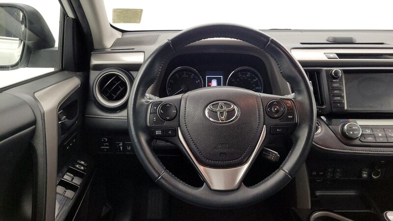 2016 Toyota RAV4 Limited 10