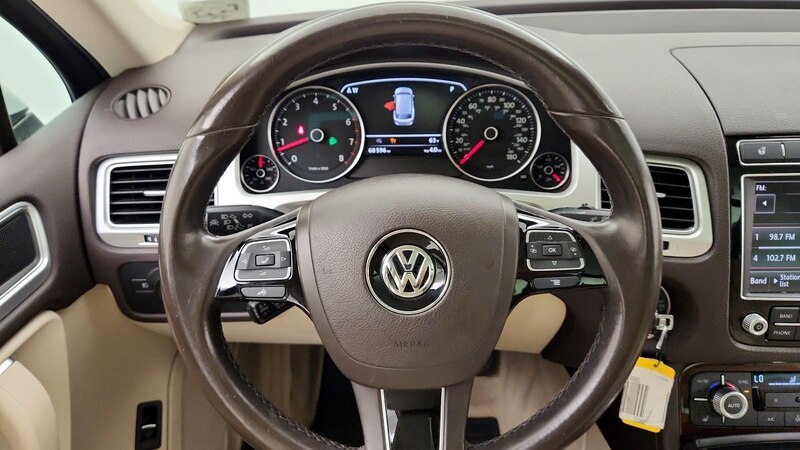 2015 Volkswagen Touareg  10