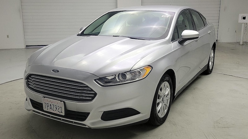 2016 Ford Fusion S Hero Image