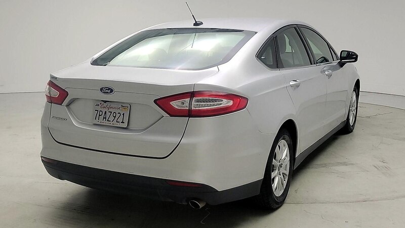 2016 Ford Fusion S 5