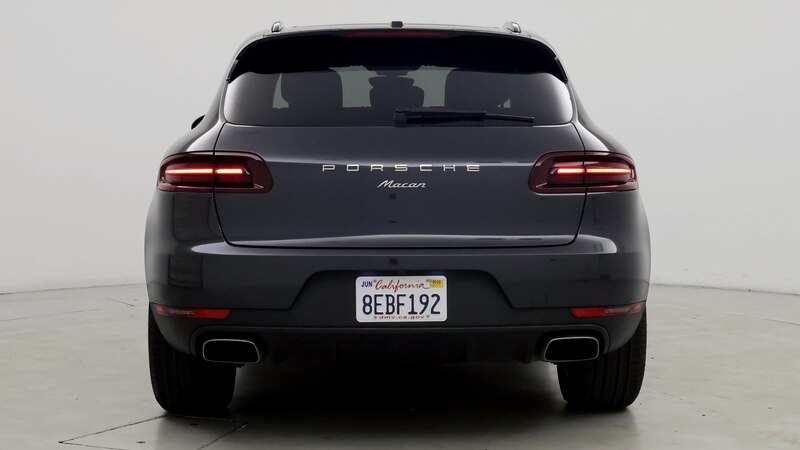 2018 Porsche Macan  6