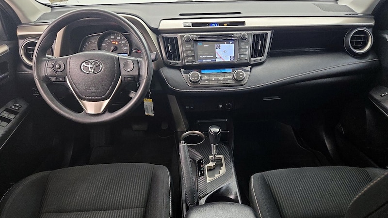 2014 Toyota RAV4 XLE 9