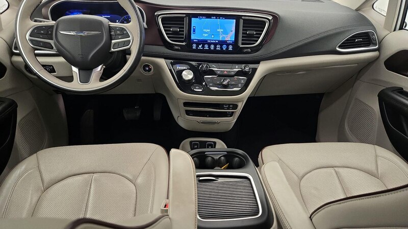 2017 Chrysler Pacifica Limited 9