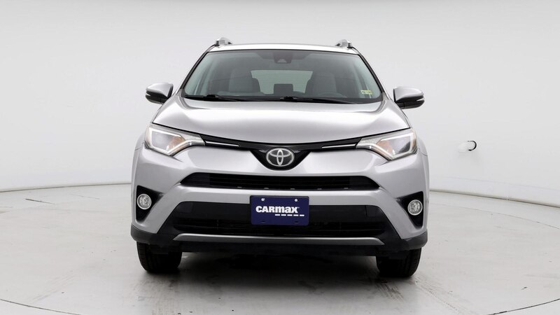 2017 Toyota RAV4 XLE 5