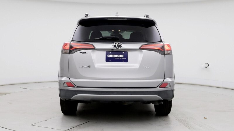 2017 Toyota RAV4 XLE 6