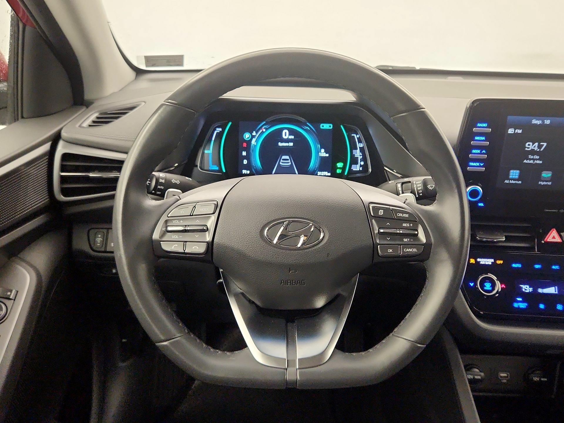 Thumbnail: 2020 Hyundai Ioniq - 10