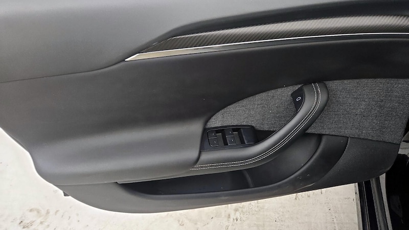 2022 Tesla Model S Plaid 12