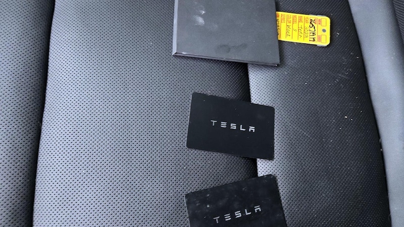 2022 Tesla Model S Plaid 21