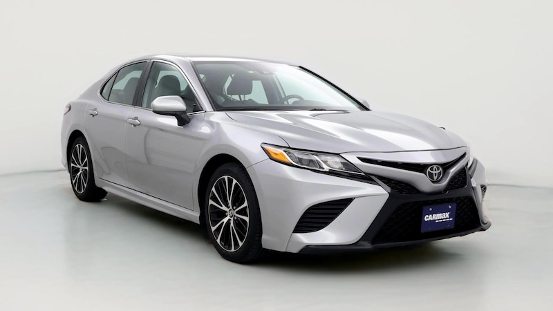 2019 Toyota Camry SE Hero Image