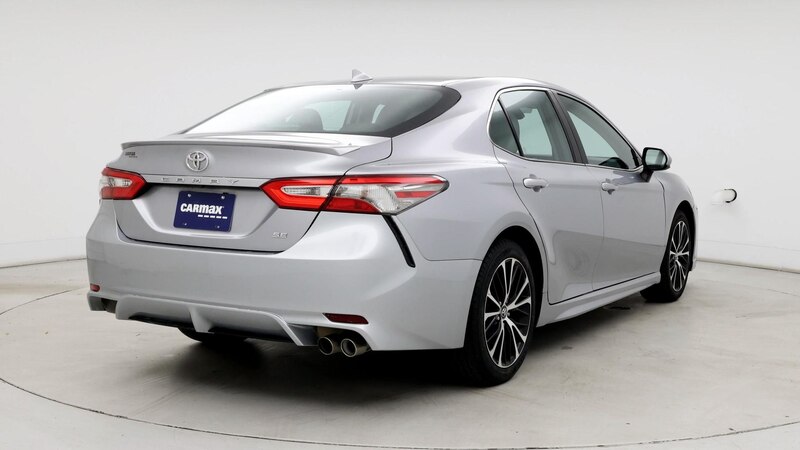 2019 Toyota Camry SE 8