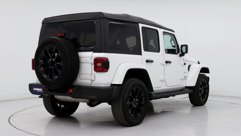 2021 Jeep Wrangler Unlimited Sahara 8