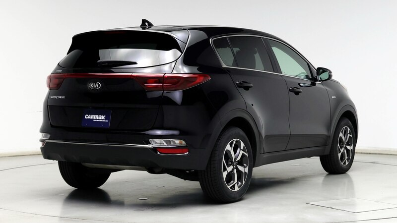 2020 Kia Sportage LX 8