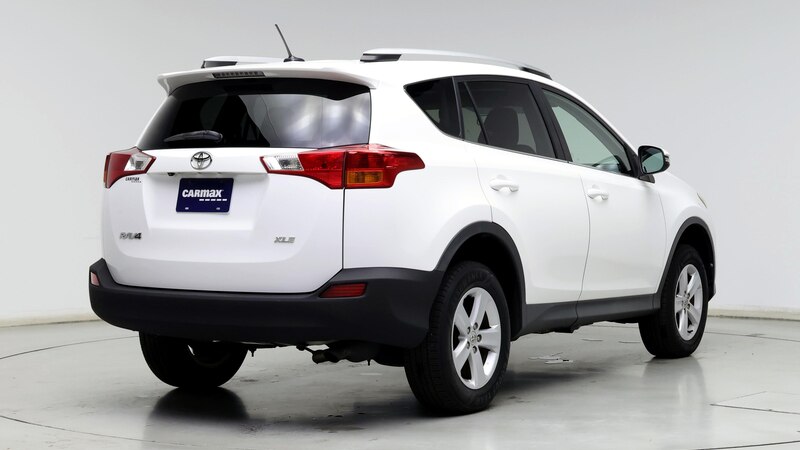 2014 Toyota RAV4 XLE 8