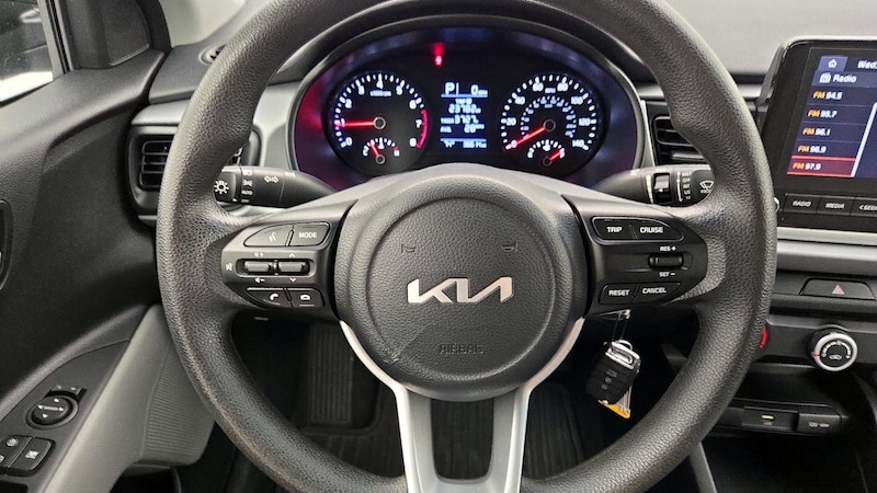 2023 Kia Rio S 10