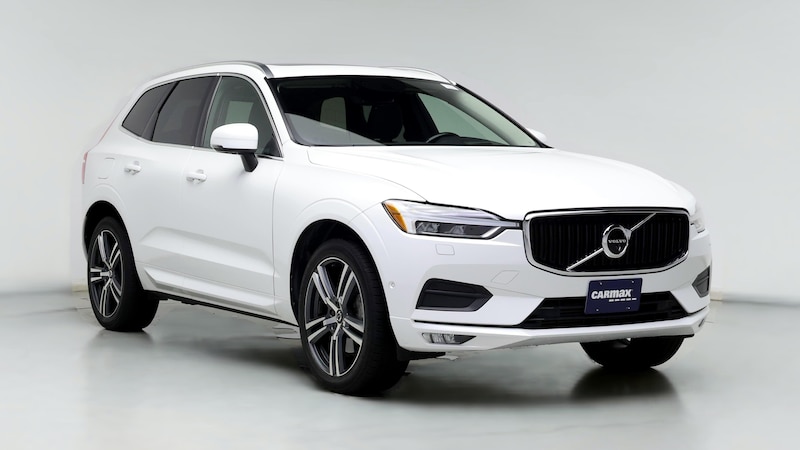 2019 Volvo XC60 T6 Momentum Hero Image